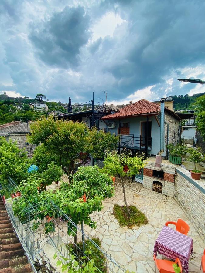 "Mani Guest House" Gjirokaster Exterior photo