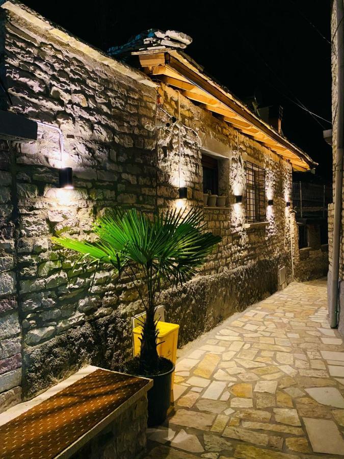 "Mani Guest House" Gjirokaster Exterior photo